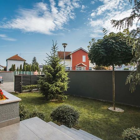Apartman*** Leilighet Varaždin Eksteriør bilde